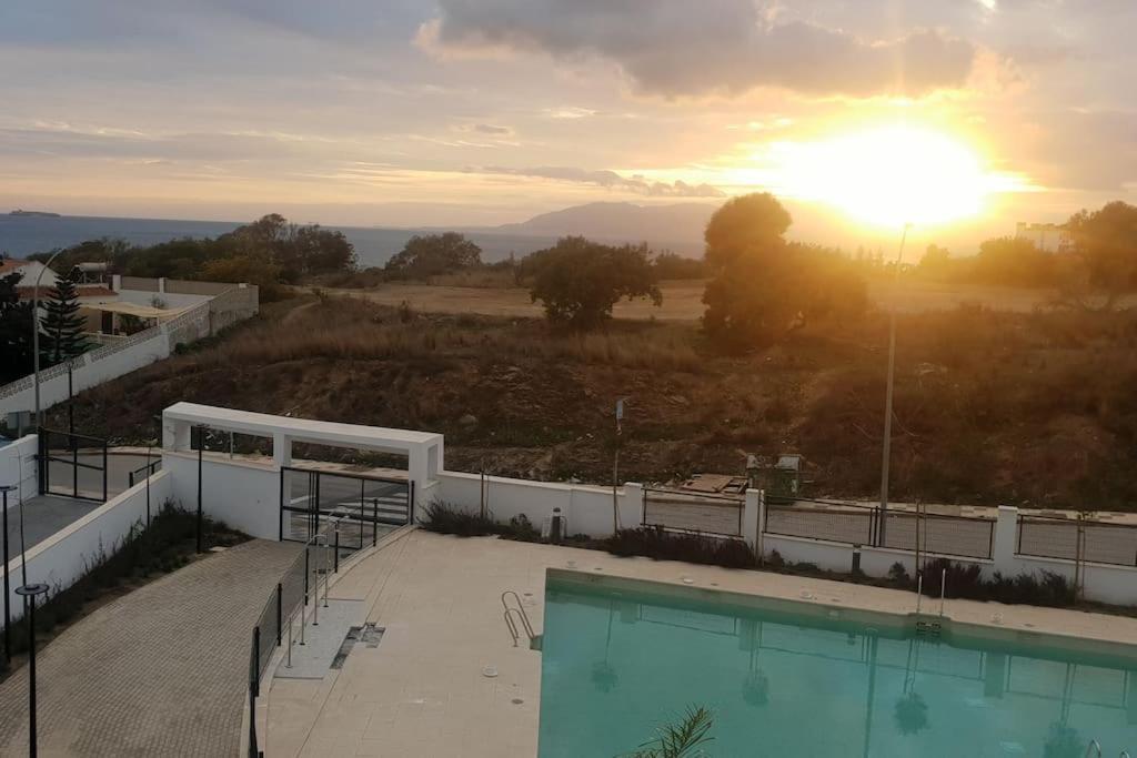 Апартаменты Atico Con Piscina, Golf, Vistas Al Mar Торре-де-Бенагальбон Экстерьер фото