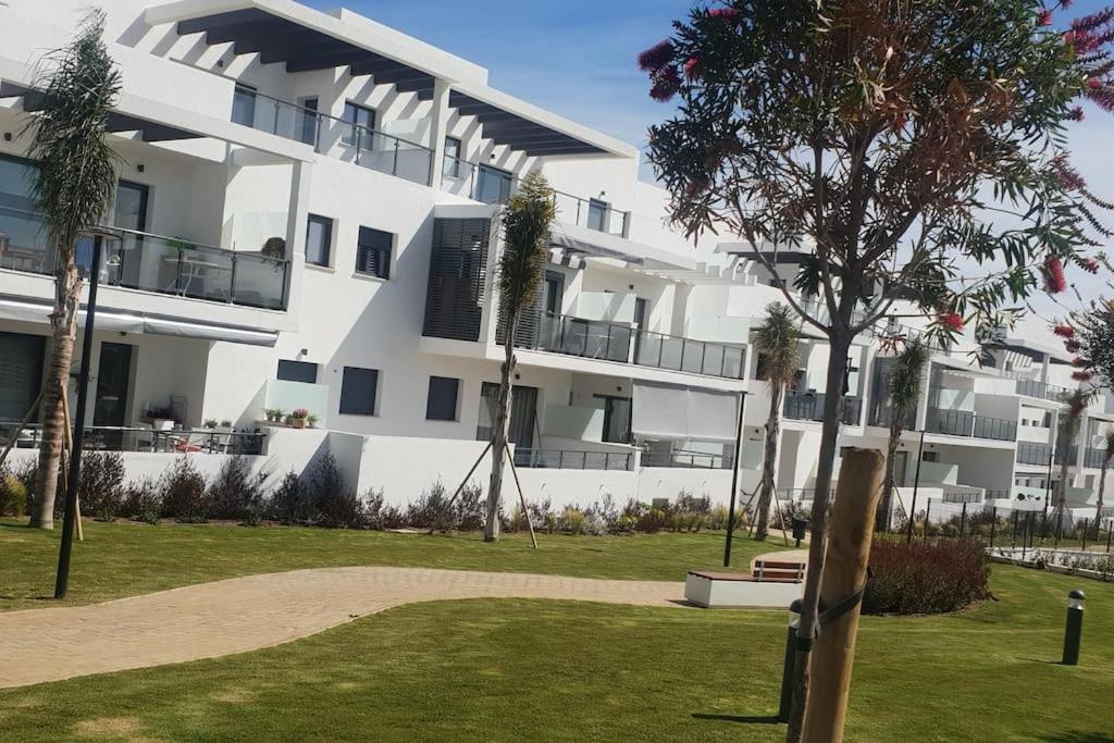 Апартаменты Atico Con Piscina, Golf, Vistas Al Mar Торре-де-Бенагальбон Экстерьер фото