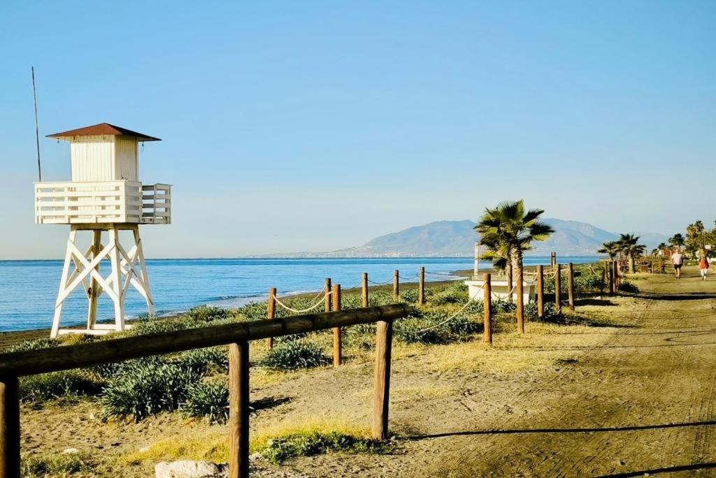 Апартаменты Atico Con Piscina, Golf, Vistas Al Mar Торре-де-Бенагальбон Экстерьер фото
