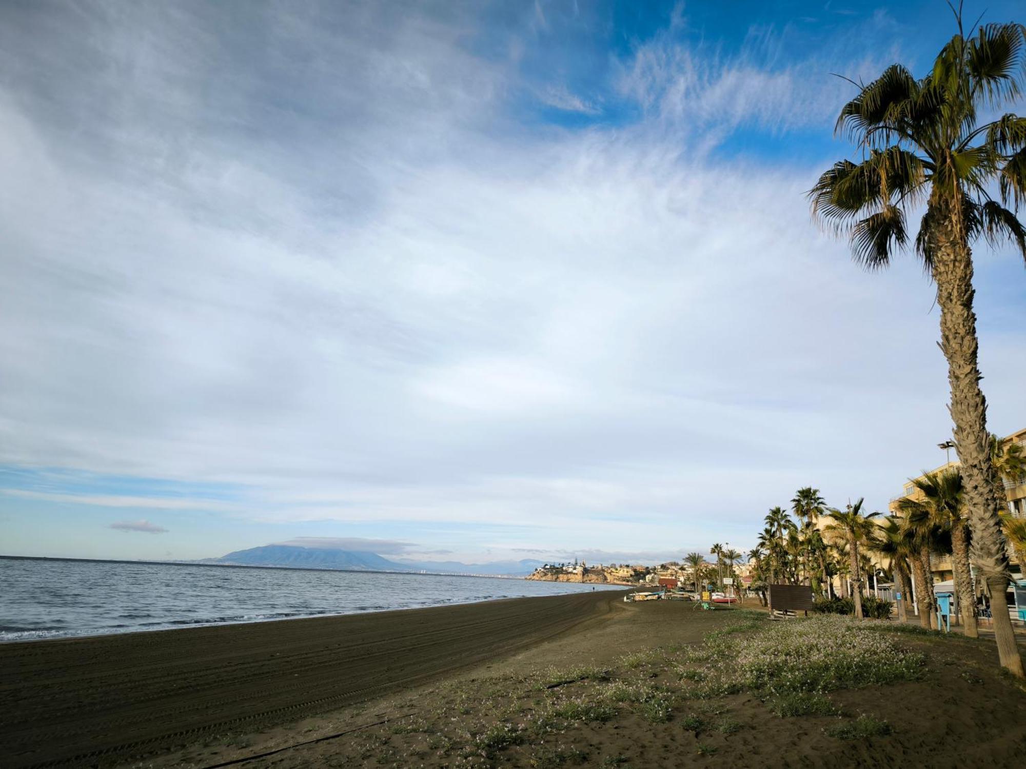 Апартаменты Atico Con Piscina, Golf, Vistas Al Mar Торре-де-Бенагальбон Экстерьер фото